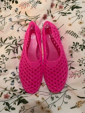 GAP Bright Pink Lattice Jelly Flats